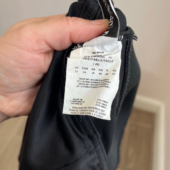 Miraclesuit Black One Piece Swimsuit Size 14 Underwire Tummy Control Ruched - Picture 5 of 8